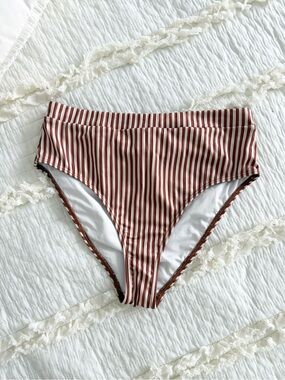 R+C bikini bottom